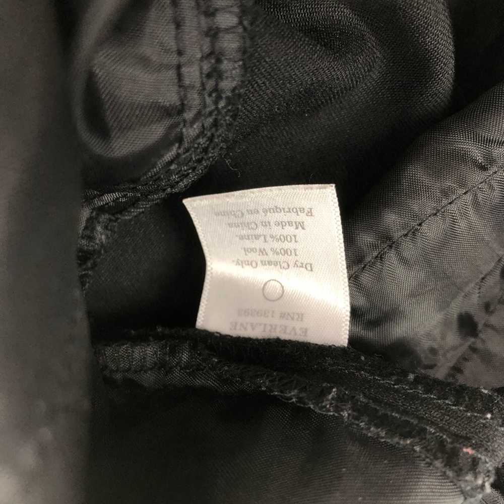 Everlane Black Pleated Pants - Size 00 - Picture 7 of 7
